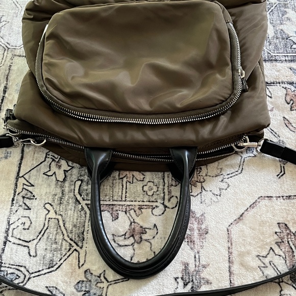 Zara two-way tote bag, with multiple zippers and detachable shoulder strap, EUC. - Picture 16 of 16